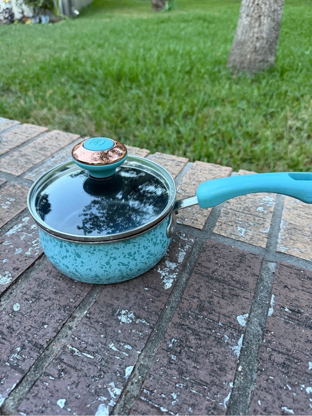 Paula Deen Signature Aqua Speckle 1 Quart Nonstick Saucepan with Lid*